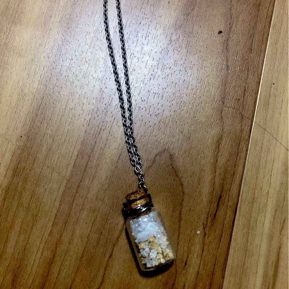 Geode crystal necklace 25/each
